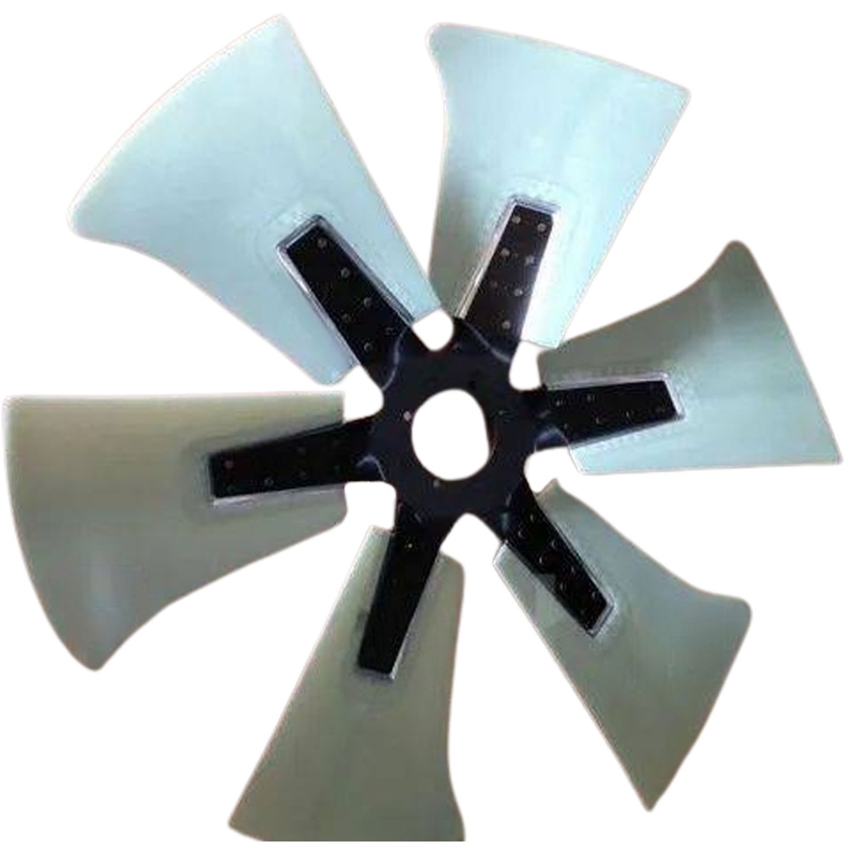 Kühlerlüfter 1136603690 für Isuzu